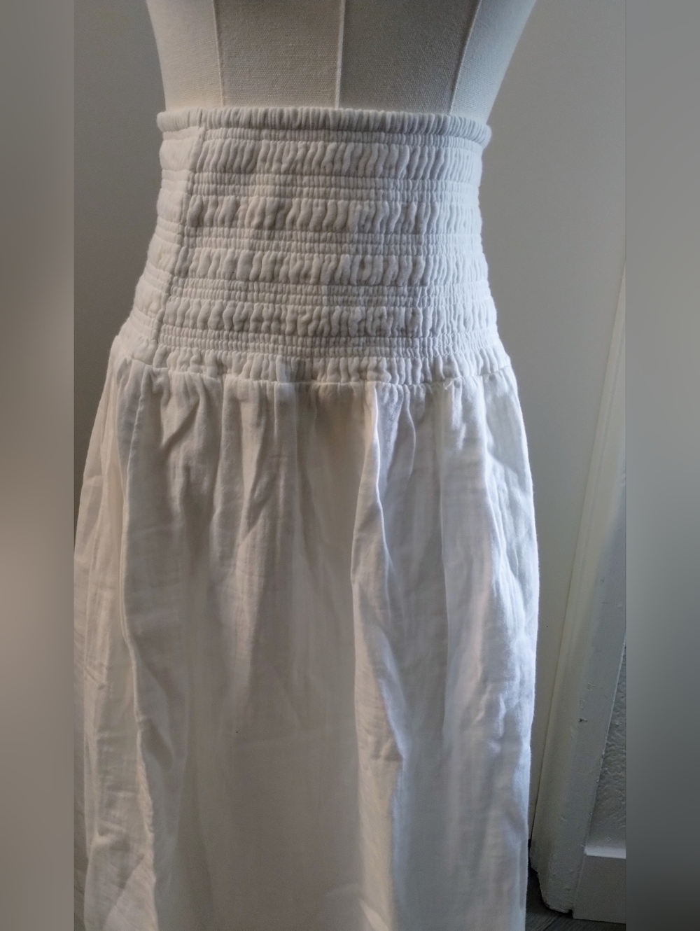 Old Navy Women's White Smocked Waist Linen Maxi Skirt